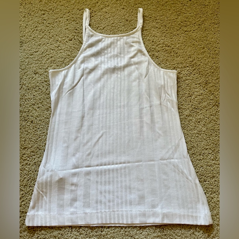 White tank tops from mango
